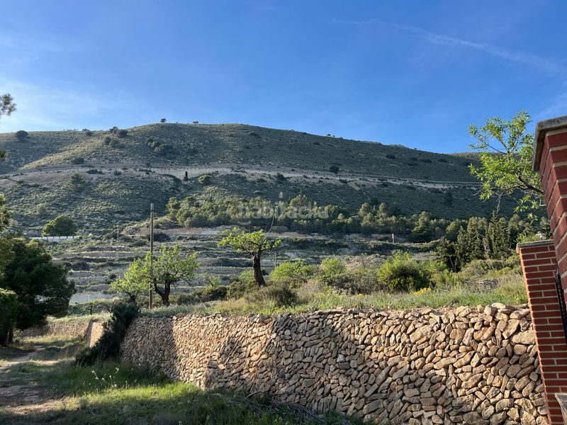 Foto dd30e504-156b-4a71-9a24-125916a0f4cd. Casa a partida bugaia de baix 55 a Xixona