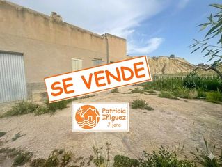 Bauernhof  Cv-800. A 7 minutos de jijona, casa para reacondicionar, con campo de 12