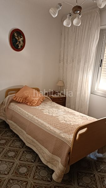 Foto a28283a7-94fc-4c49-8c23-14b57c50ebc1. Pis a Xixona