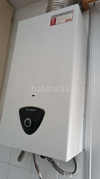 Foto dd9da6ff-f44a-4d2f-8843-8a7a3984eec8. Pis a Xixona