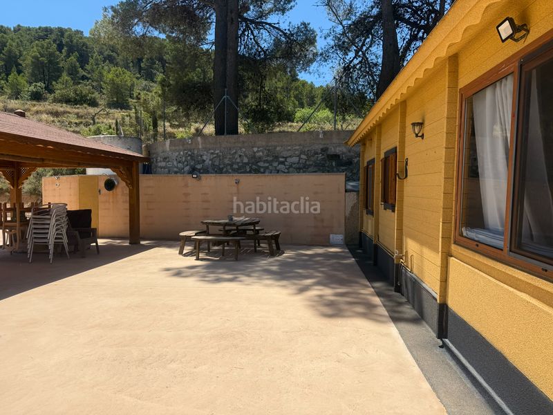 Foto 984f5d67-c5ef-48b6-8e92-5dc28e2e4ae7. Masia a buitre 32 a Torre de les Maçanes (la)