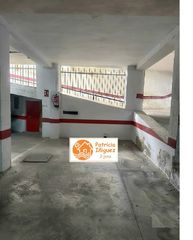 Parking coche en Xixona. Amplio parking en jijona, barrio el través
