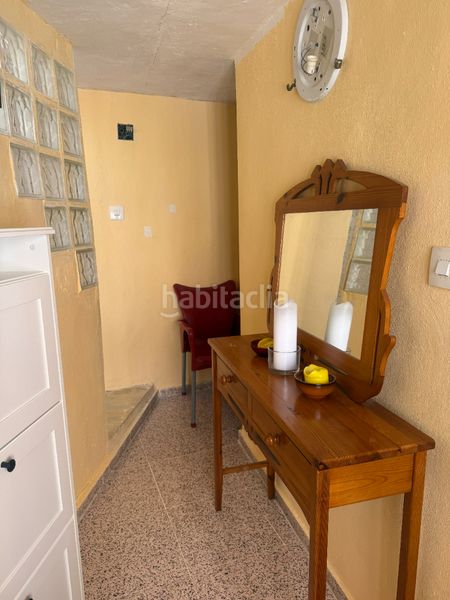 Foto 801354d8-b337-49ea-844e-86b21ac6b80e. Casa adossada a Xixona