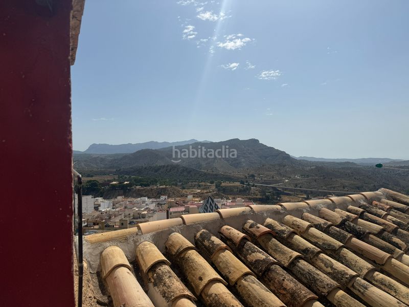 Foto 8dea9806-24bd-47e1-b0a3-2ceb41d483ff. Casa adossada a Xixona