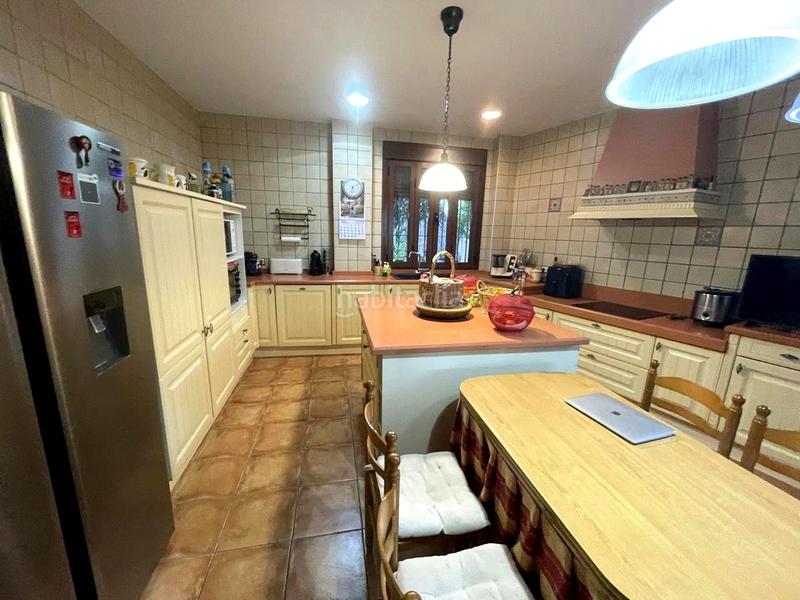 Foto 01586e0a-5de8-4206-b051-37c6a217c3c8. House with parking pool in Olivar de Quintos Montequinto