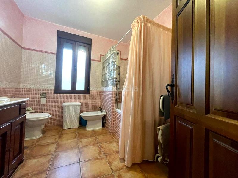 Foto 2cbe49cb-0cc0-47e5-92e0-86b2f1beee2e. House with parking pool in Olivar de Quintos Montequinto