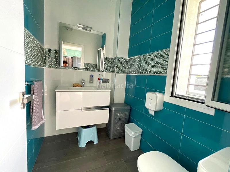 Foto 4224dcec-c289-45cb-9a39-32a37f3013a0. Casa chalet en urbanización san federico echaguy en Dos Hermanas