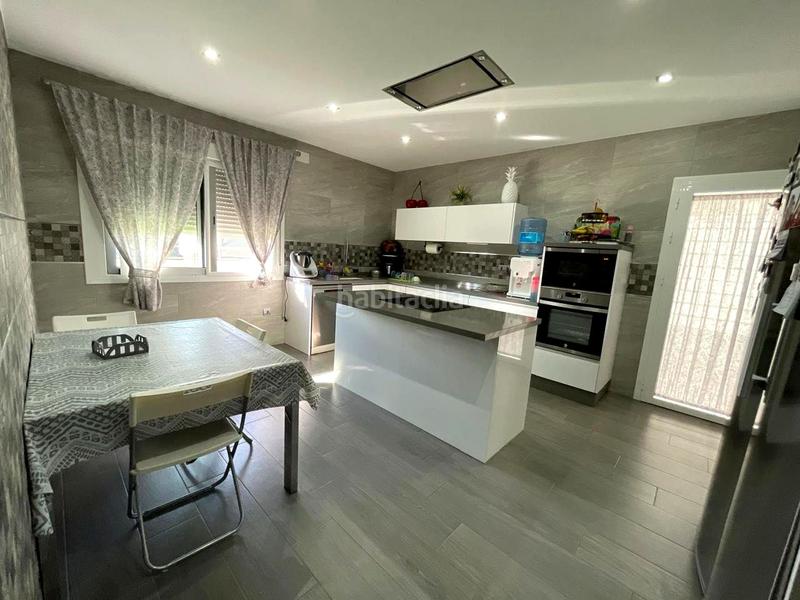 Foto 509e0947-2362-4272-9913-ef2a155d9b50. Casa chalet en urbanización san federico echaguy en Dos Hermanas