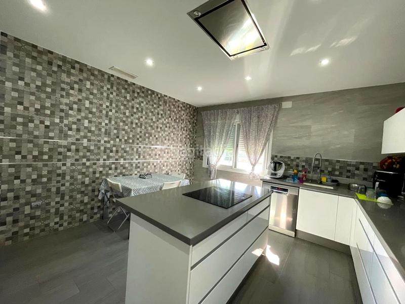 Foto 7ae6e573-8712-4641-b6e8-fa9f9ad57c35. Casa chalet en urbanización san federico echaguy en Dos Hermanas