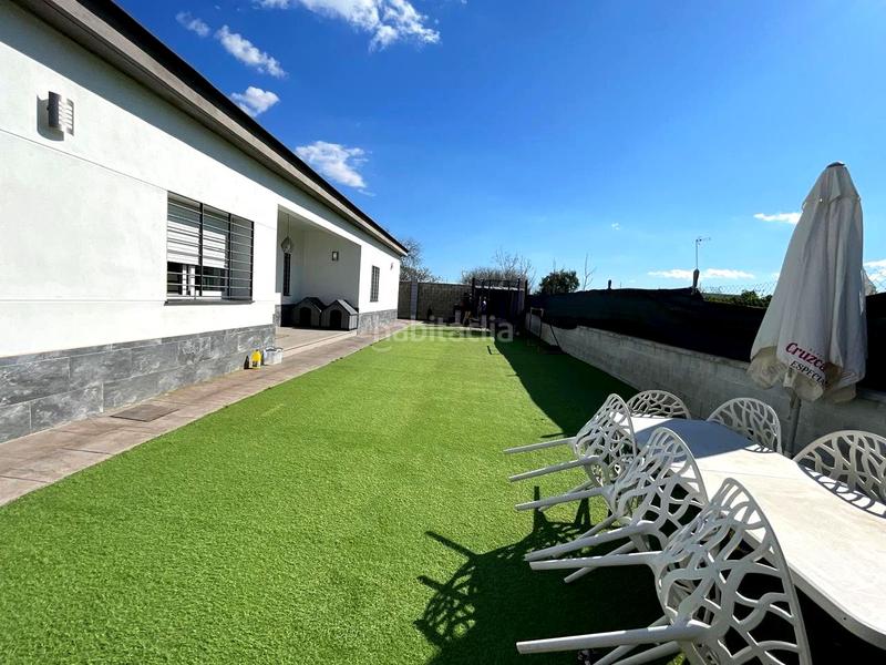 Foto 81b6d16d-4182-47e3-9fb5-5273f170c43c. Casa chalet en urbanización san federico echaguy en Dos Hermanas