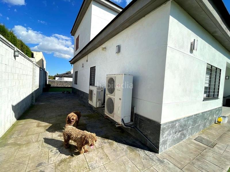 Foto e6aff658-7b73-4ea3-8f88-6dffbd8a3475. Casa chalet en urbanización san federico echaguy en Dos Hermanas