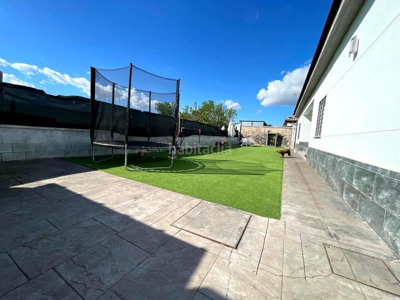 Foto f2c98a47-9693-44de-b553-9681b097c5c2. Casa chalet en urbanización san federico echaguy en Dos Hermanas