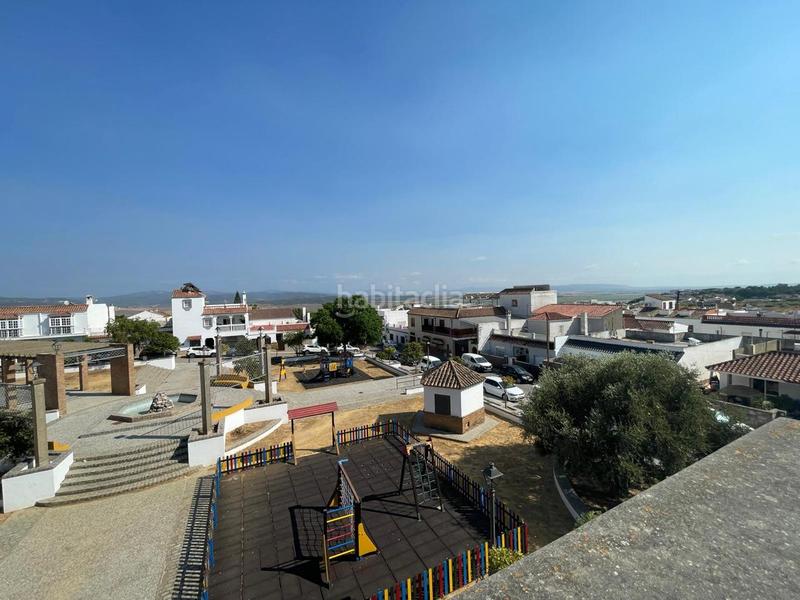 Foto 65b678b4-89ca-4410-9671-16018d59189d. Dúplex amplio dúplex con terraza comodidad y calidad de vida en Benalup