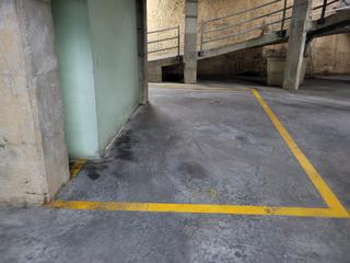 Aparcament cotxe  Carrer d'apelles mestres. Plaza de aparcamiento en venta en granollers