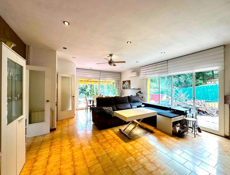 Foto a4b71eed-b6cc-4c3e-ac35-dc37923e19cd. Casa amb calefacció aparcament piscina a Ametlla del Vallès (L´)