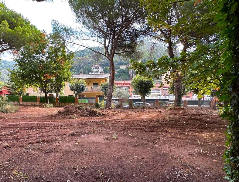 Foto 179b3c2b-e627-4aef-a3bf-358494e74917. Terrain résidentiel dans Figaró-Montmany