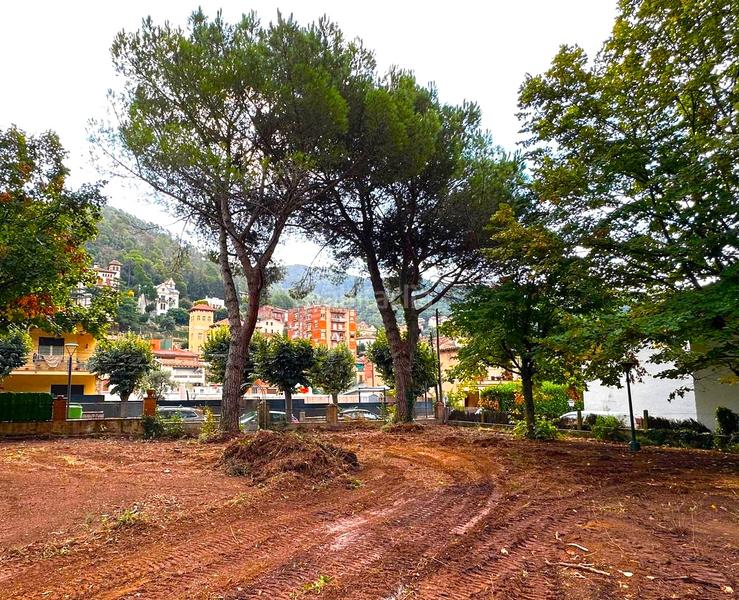 Foto 8d377e00-606c-49d2-bd87-aec1d13c74c2. Terrain résidentiel dans Figaró-Montmany