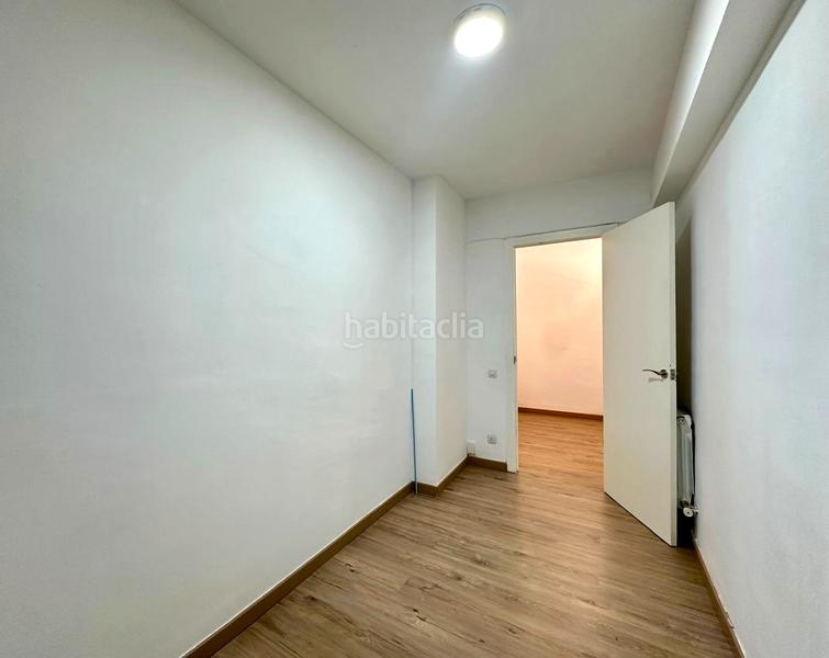 Foto 406893d4-778e-4a76-8976-f2e26343d303. Piso  en venta de 3 dormitorios en Font Verda Granollers