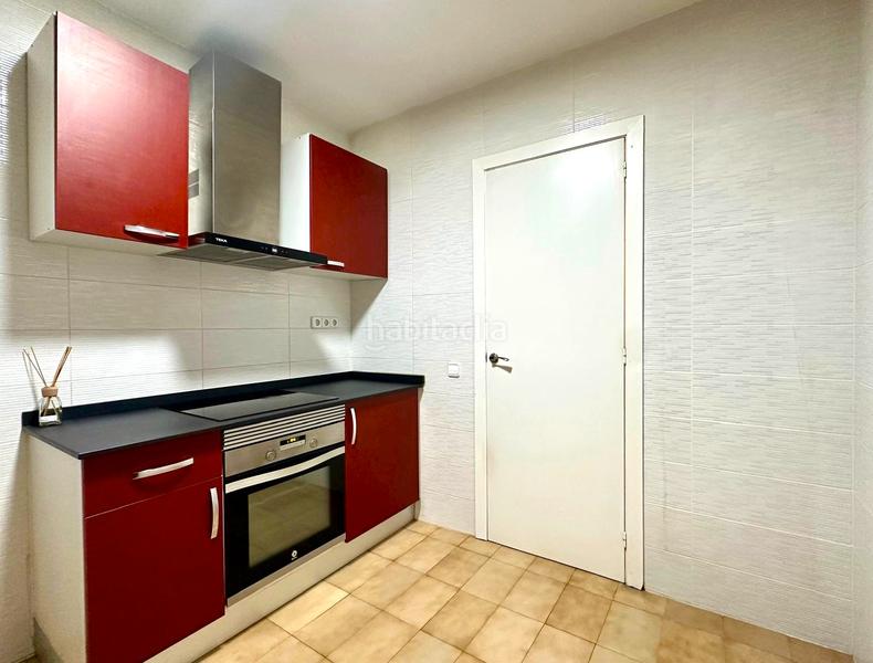 Foto c8e856d8-245a-4a63-a927-1b2e8adbe2e1. Piso  en venta de 3 dormitorios en Font Verda Granollers