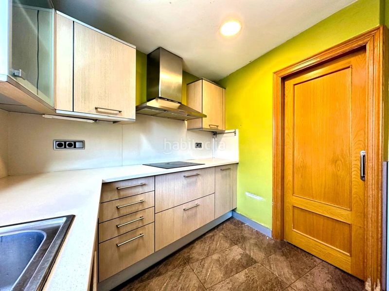 Foto 1ef745a8-f3b6-4ed7-9f4b-c7382131a588. Casa amb calefacció aparcament a Tres Torres Granollers