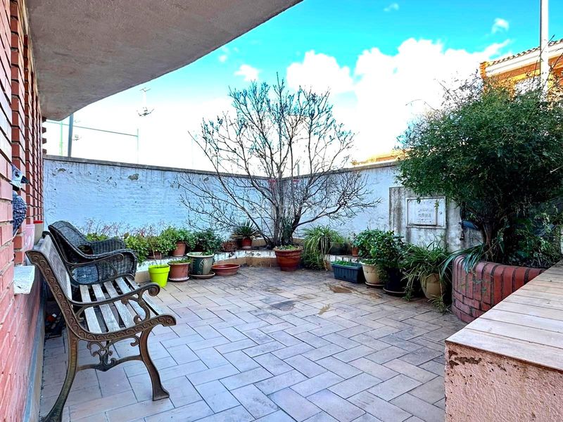 Foto 2602cd8f-925e-4a32-a5c7-ffefb6405f93. Casa amb calefacció aparcament a Tres Torres Granollers