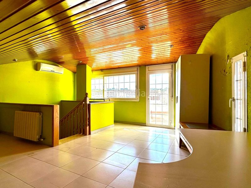 Foto 4051b97b-194a-48ab-92e9-8bbcde7ec720. Casa amb calefacció aparcament a Tres Torres Granollers