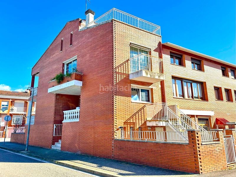 Foto 9b9791a4-9de8-4d43-805c-8d511f8ed9c7. Casa amb calefacció aparcament a Tres Torres Granollers