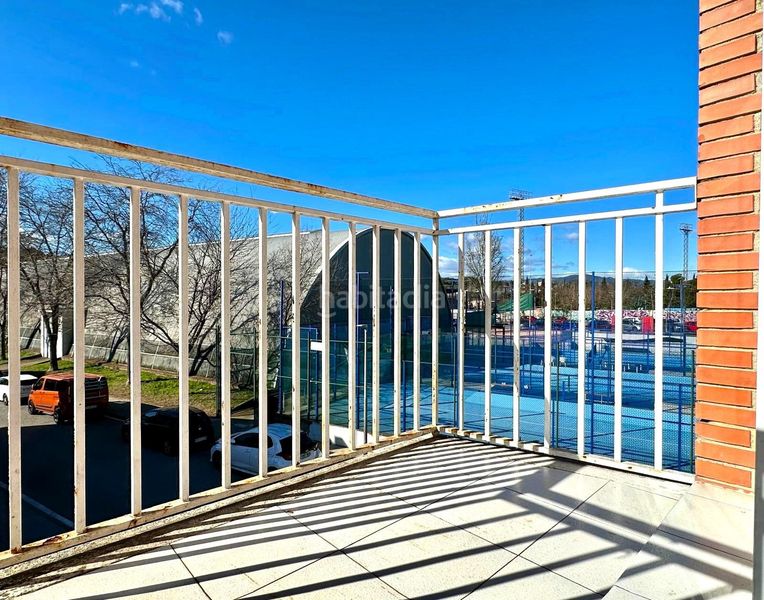 Foto f1fbb2d4-38fd-44cd-84a6-e55ed3e86941. Casa amb calefacció aparcament a Tres Torres Granollers