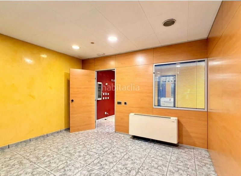 Foto c0805c53-8872-4e6b-b722-78ffcca58b0c. Local comercial a Granollers nord Granollers