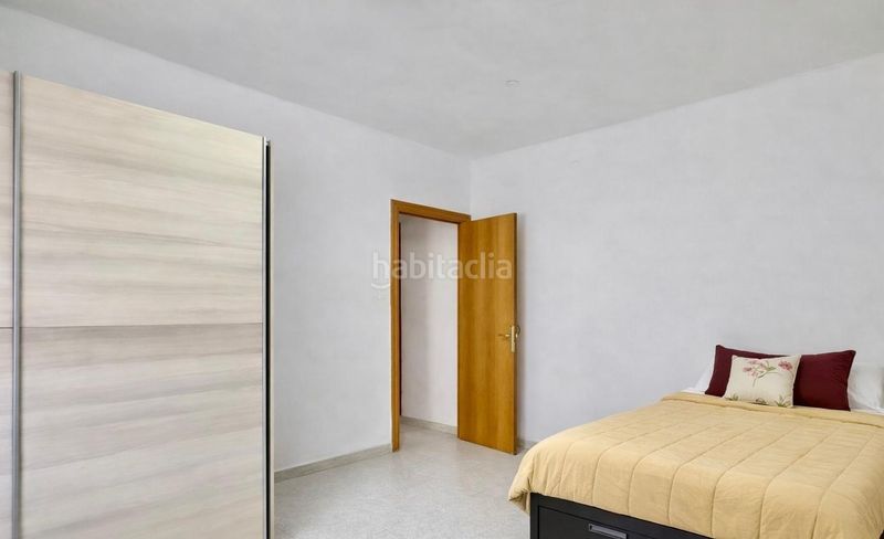 Foto cbf535db-a4fd-4eb0-bde0-98034d016f1a. Pis amb calefacció a Hostal Granollers