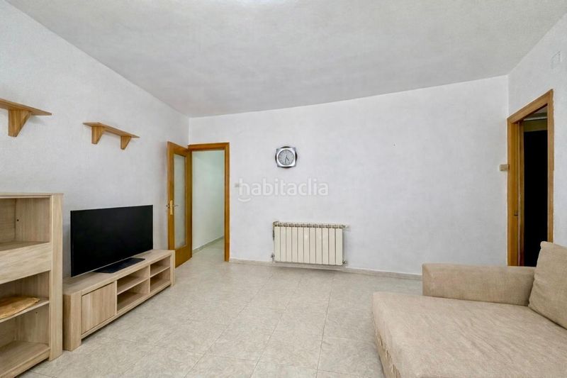 Foto fad4330f-d689-4707-81cc-a65a33bb0f9c. Pis amb calefacció a Hostal Granollers