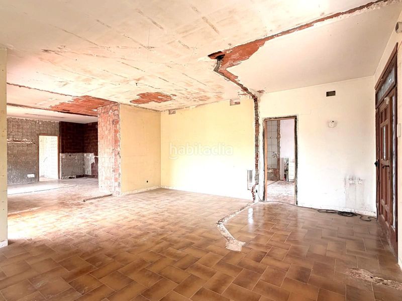 Foto 26687217-55de-45ac-bade-d84d412c761b. Casa amb aparcament piscina a Canovelles