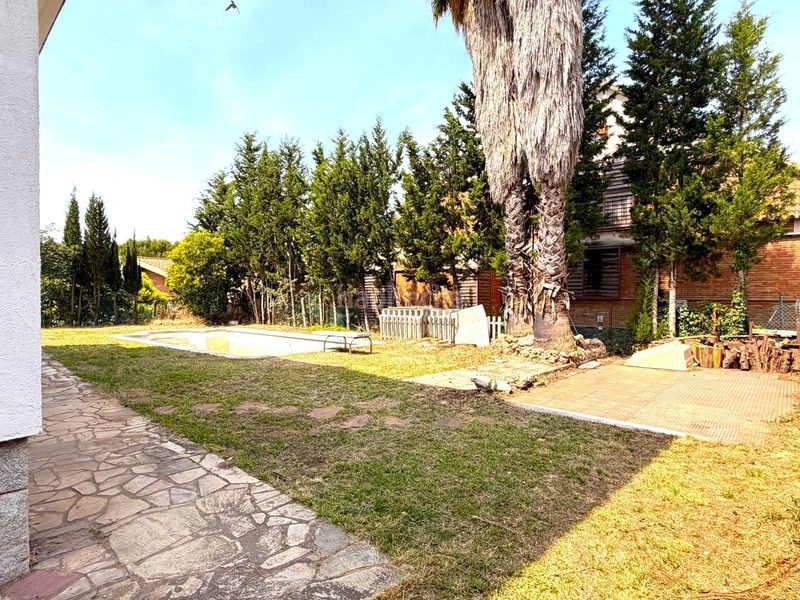 Foto 2e2d03dc-0c94-46a7-85f5-28e9009d991c. Casa amb aparcament piscina a Canovelles