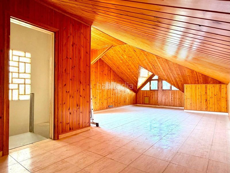 Foto 40bd8568-08de-4874-95cc-5d1480811636. Casa amb aparcament piscina a Canovelles