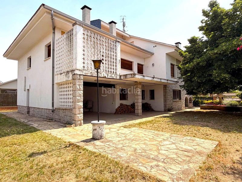 Foto 520aa6b0-f09a-4735-a8cc-34e5064be853. Casa amb aparcament piscina a Canovelles