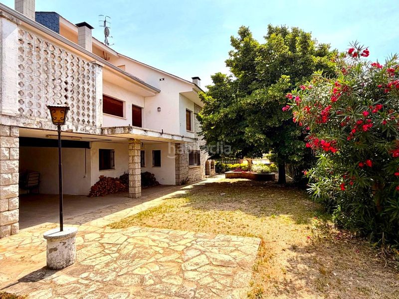 Foto e9d35618-ca2a-4f99-bd30-9f9623200630. Casa amb aparcament piscina a Canovelles