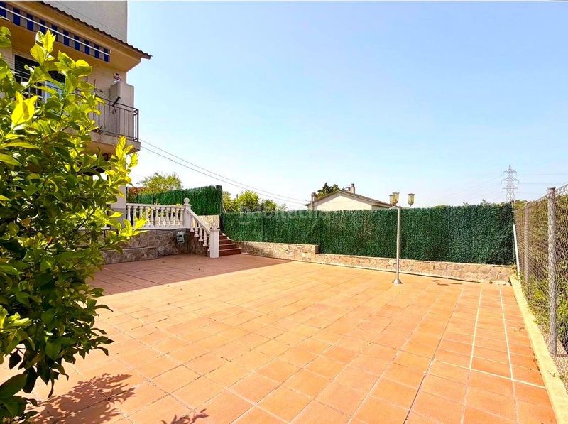 Foto 1a1be228-a8bf-4b00-ad4d-1eee2a987dc1. Casa amb calefacció aparcament a Lliçà d´Amunt