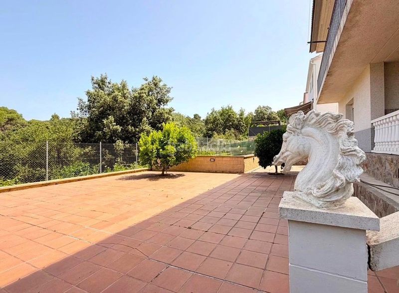 Foto f286d3fc-3cf7-44ea-8e22-7dfef5590a4e. Casa amb calefacció aparcament a Lliçà d´Amunt