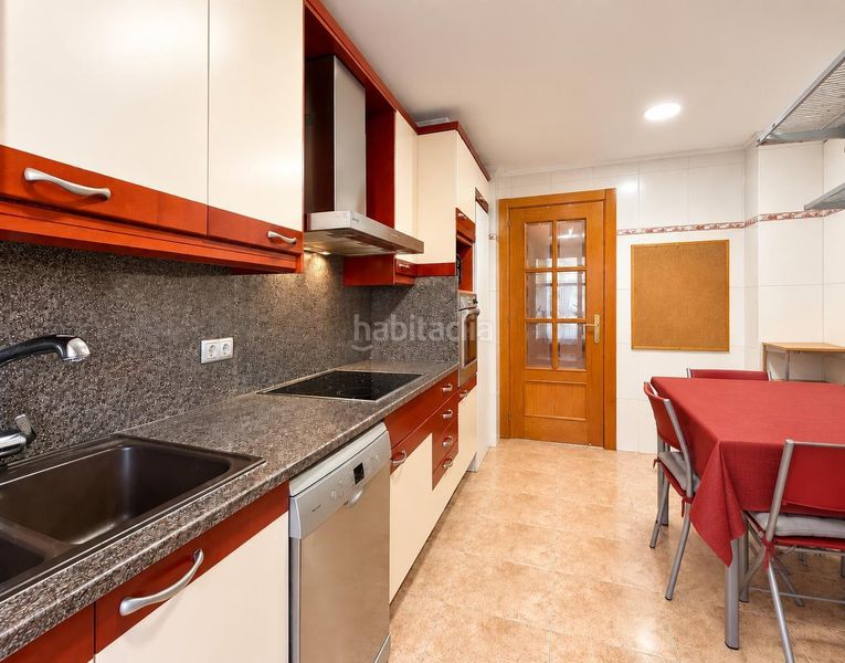 Foto 2b0dba9d-0cff-4cb2-a147-b2d3ebdefbeb. Dúplex amb calefacció aparcament a Franqueses del Vallès (Les)