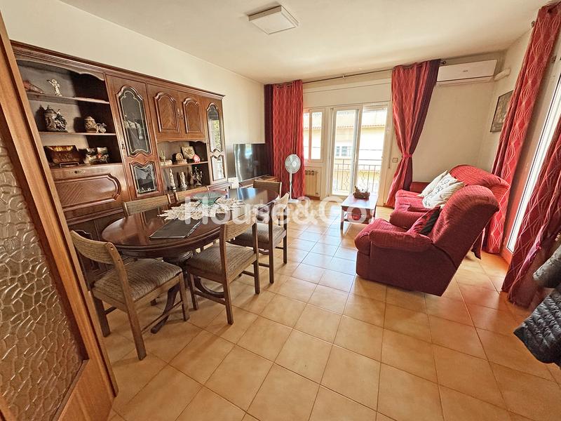 Foto 40a3a749-d6a3-44f3-8f16-eb0de5a97625. Pis amb calefacció a Malgrat de Mar