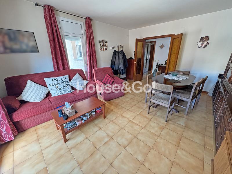 Foto 72a5e1db-1e9d-43f4-8300-aa80536c6c12. Pis amb calefacció a Malgrat de Mar