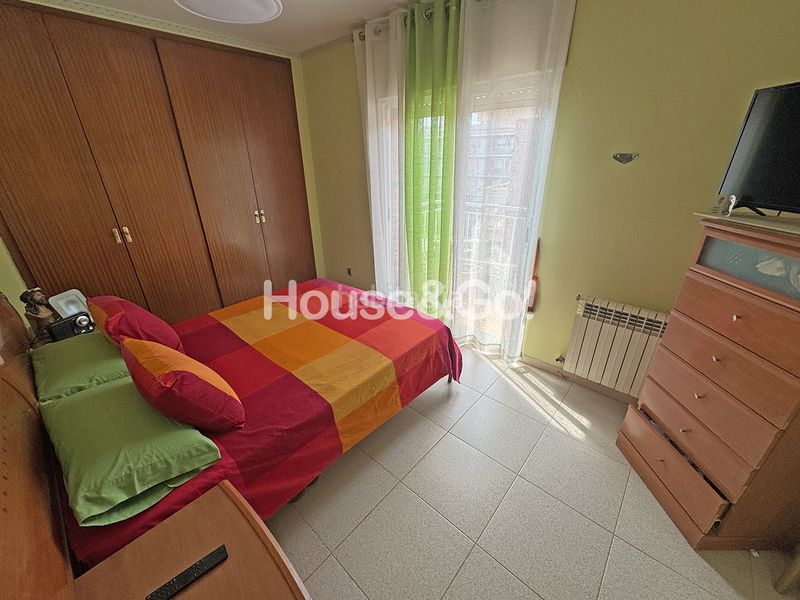 Foto 06c36a8d-4c5b-46a3-9d09-98076cfec946. Piso  con parking y piscina en Malgrat de Mar