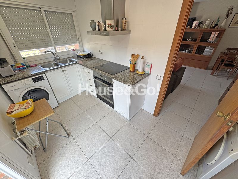 Foto 6bd3dab0-d0dd-46d3-aa80-62787552f4df. Piso  con parking y piscina en Malgrat de Mar