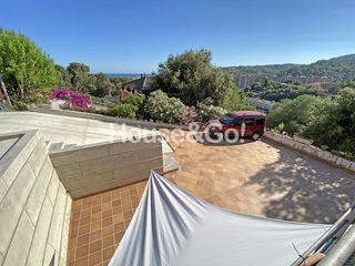 Chalet in Santa Susanna. Espectacular casa de 250m con piscina en santa susanna.
