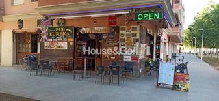 Local commercial  Avinguda països catalans. Pub inglés en funcionamiento