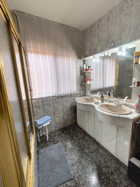 Foto f32c8839-f797-42d3-b832-8ef26a887a50. Casa adossada amb calefacció aparcament a La Serna Fuenlabrada