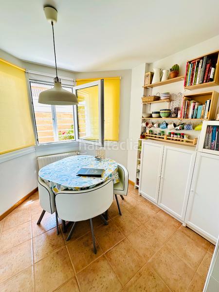 Foto da4373ae-c5b7-4770-997e-75a09524993d. Maison jumelée avec chauffage dans Cuevas-Ilustración Ciempozuelos