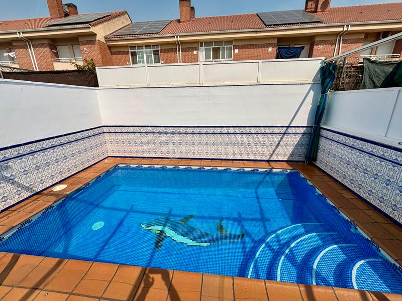Foto 48335b2b-fc26-4f13-a059-2c0fbfc5628c. Casa adosada en Laguna Park Parla