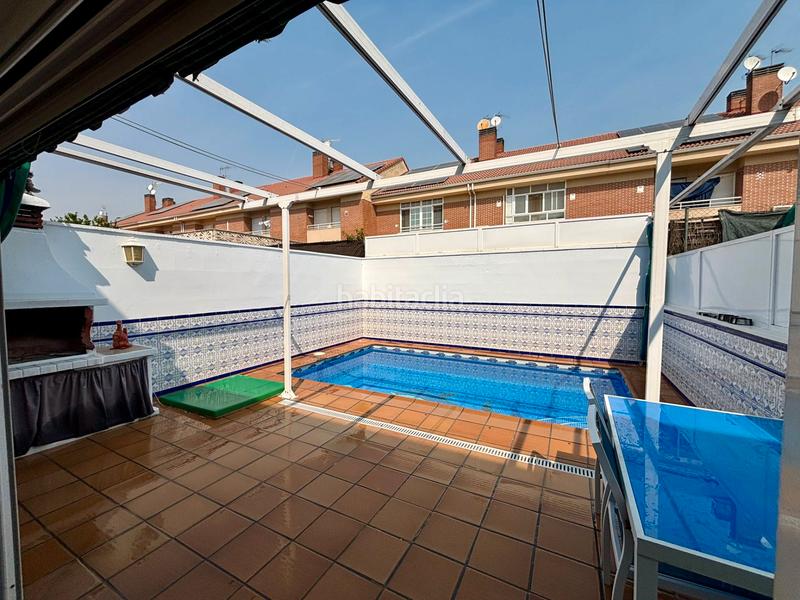 Foto 76acd56d-02bf-475e-b99b-d4c1b946f5b6. Semi detached house with heating parking pool in Laguna Park Parla