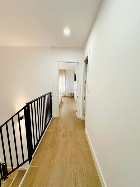 Foto e87a1a1d-91a8-4ce5-9ec1-9a7ff79e8521. Casa adossada amb aparcament piscina a Viso de San Juan (El)